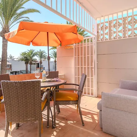 Primavera, Pool & Wifi & 24h Security דירה קוסטה דל סילנסיו