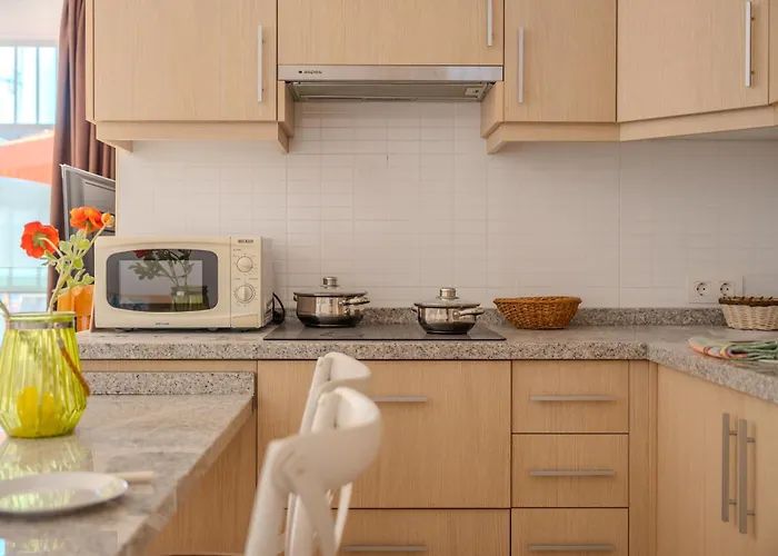 Appartement Primavera, Pool & Wifi & 24h Security Costa Del Silencio