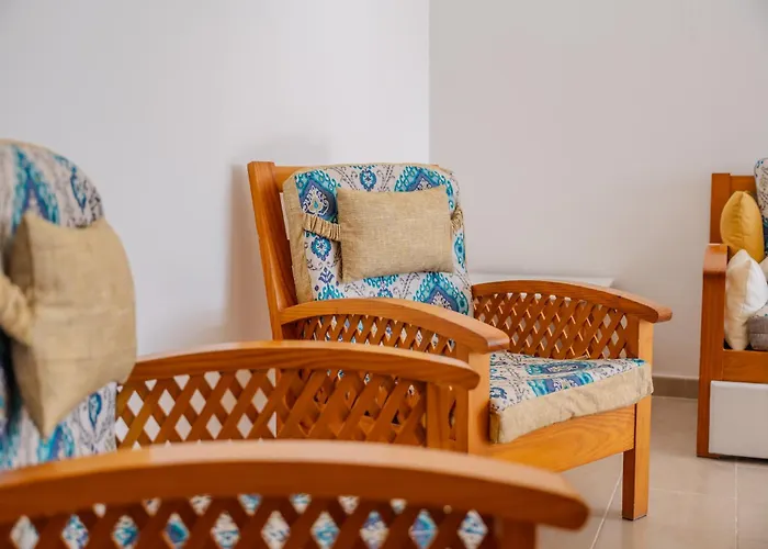 Primavera, Pool & Wifi & 24h Security *