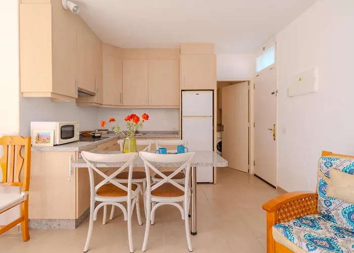 Primavera, Pool & Wifi & 24h Security Apartamento Costa Del Silencio