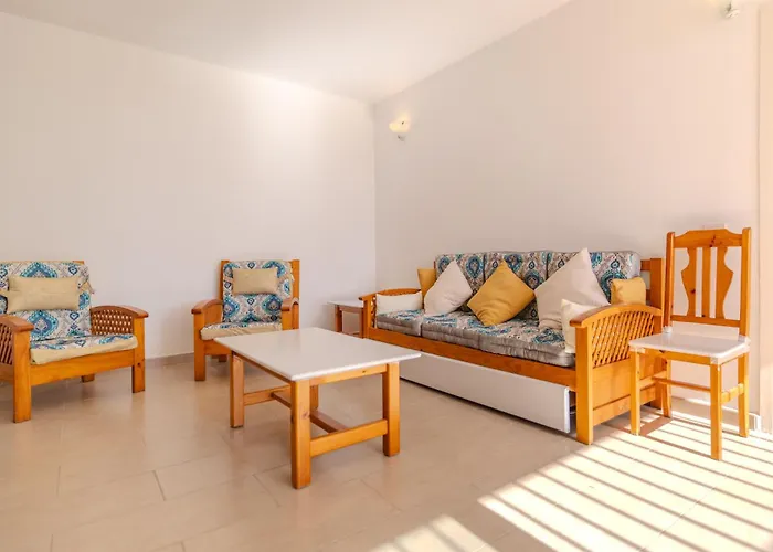 Appartement Primavera, Pool & Wifi & 24h Security