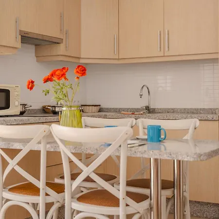 Primavera, Pool & Wifi & 24h Security *