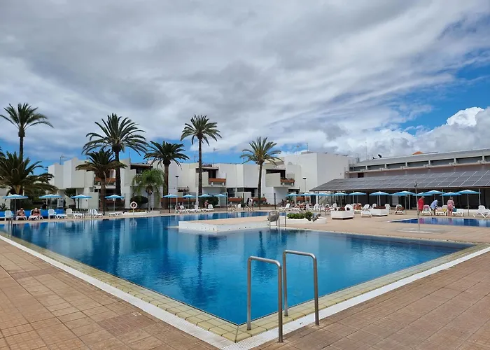 Primavera, Pool & Wifi & 24h Security 公寓